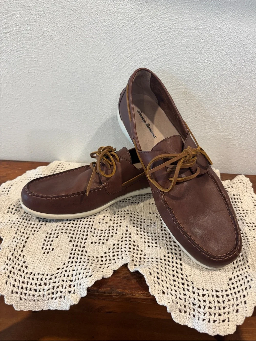 Tommy Bahama Brown Leather Boat Shoes Size 10.5